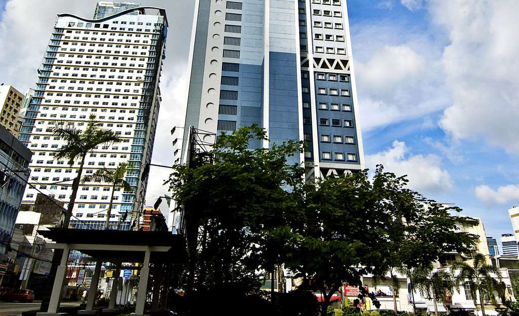Berjaya Makati Hotel Makati City Exterior photo